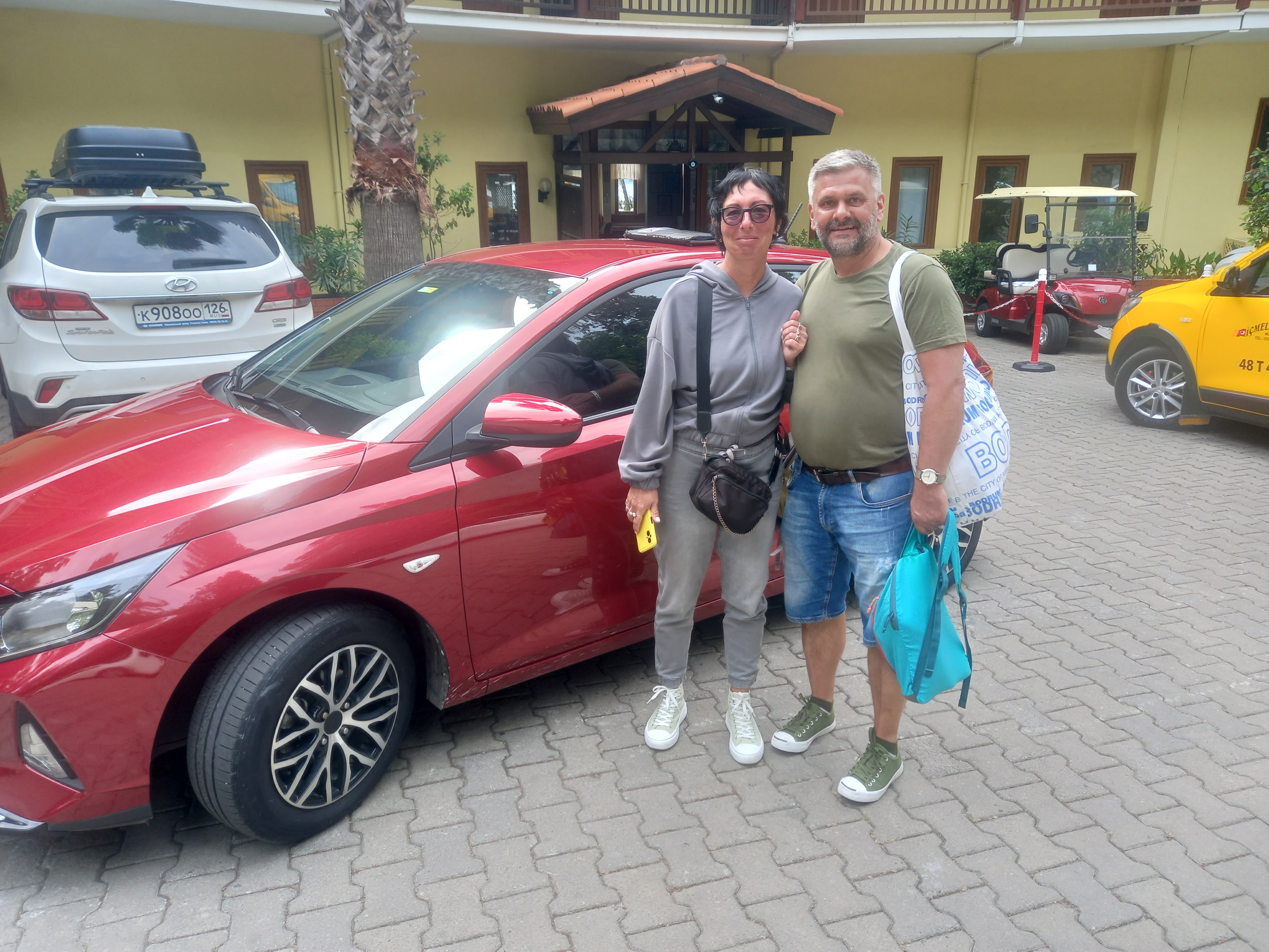 Do you have to pay a deposit for car hire in Marmaris?